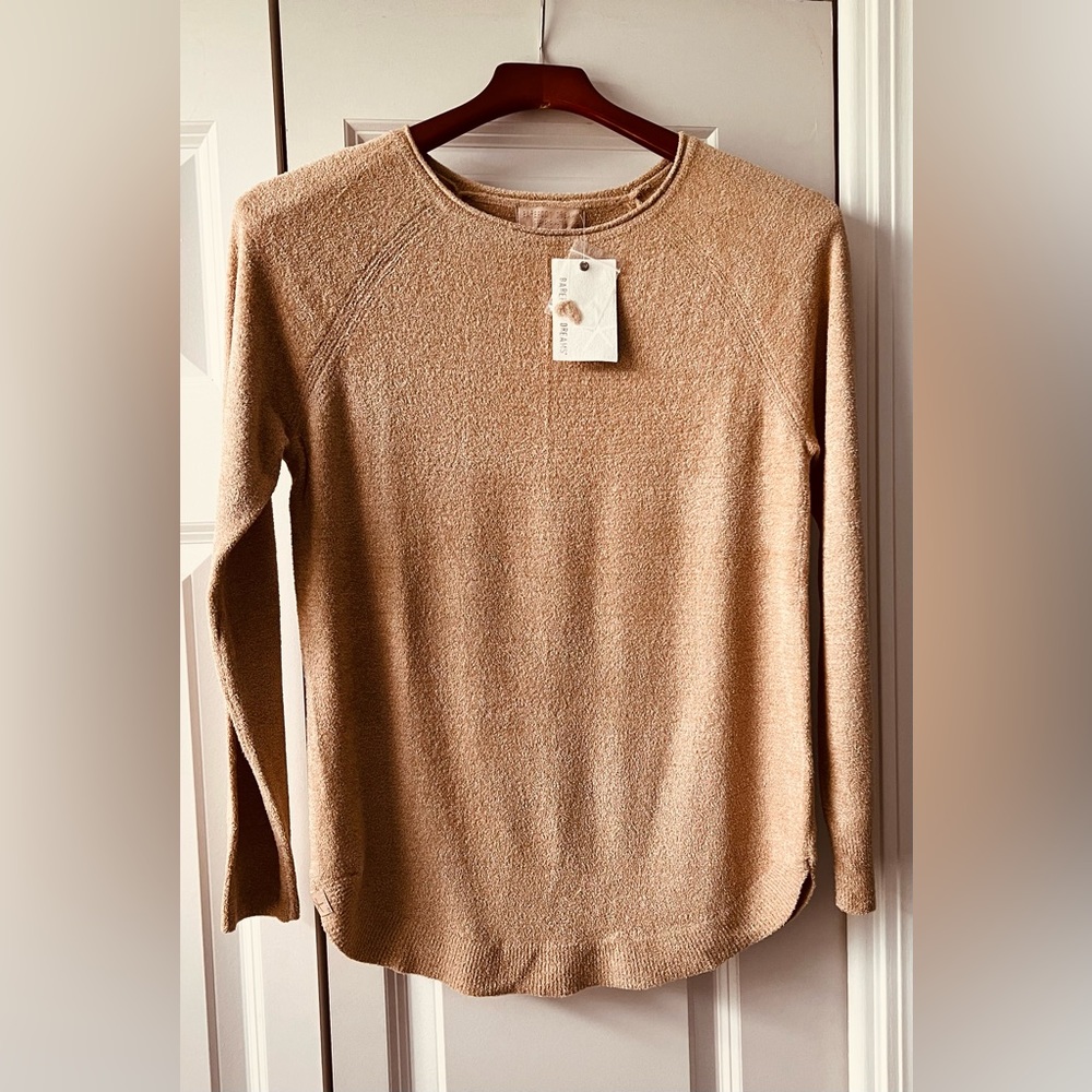 NWT barefoot dreams top. Size XS